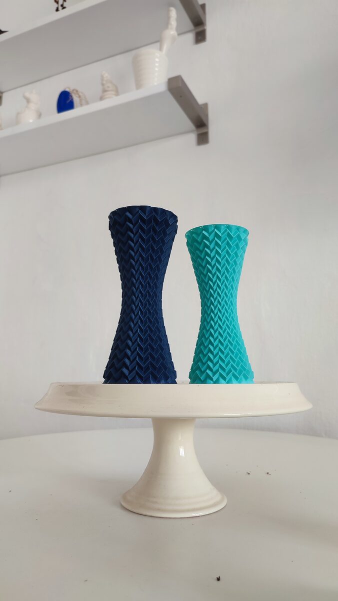 Vivo Chevron Hourglass Vase, 3D Printed Zigzag Flower Vase