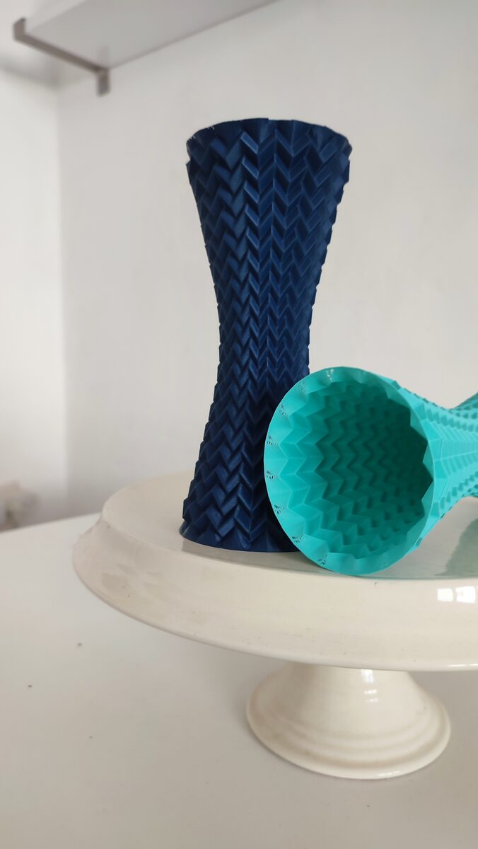 Vivo Chevron Hourglass Vase, 3D Printed Zigzag Flower Vase