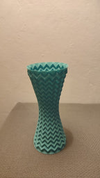 Vivo Chevron Hourglass Vase, 3D Printed Zigzag Flower Vase