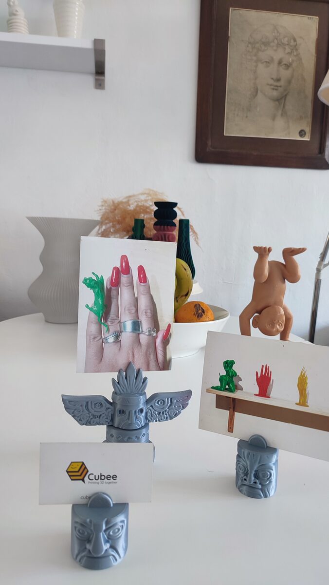 Totem Card & Photo Display
