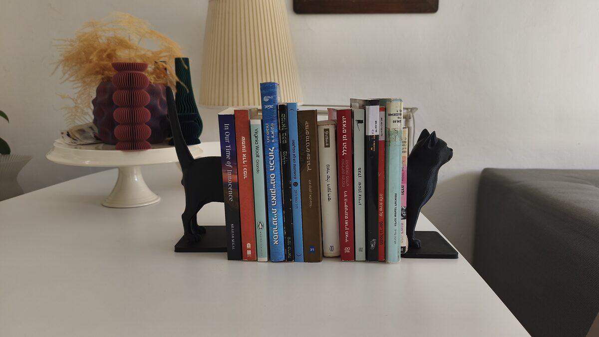 Cat Book Holder