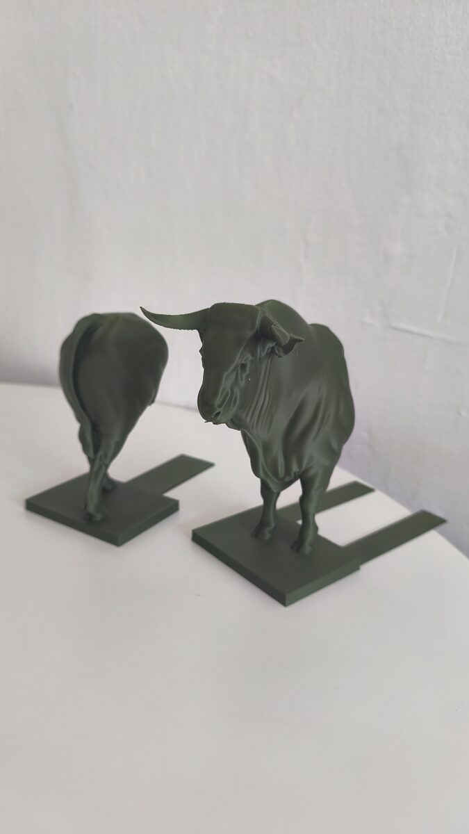 Bull Bookends