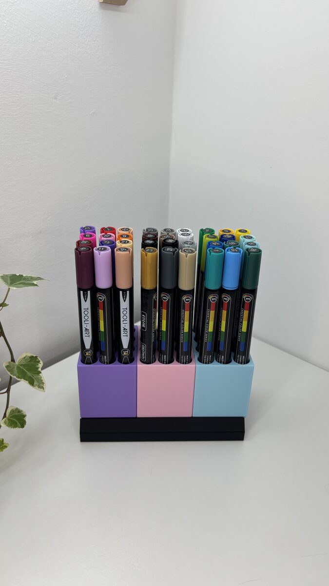 Modular & Customizable Desk Markers/pens Organizer