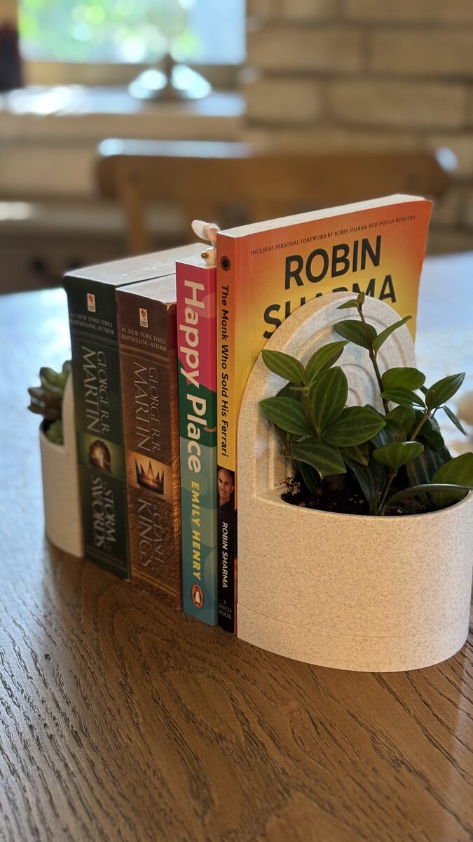 Bookend Planter With Water Reservoir - OzFDM
