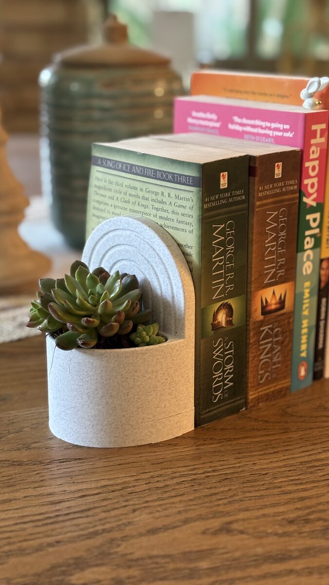 Bookend Planter With Water Reservoir
