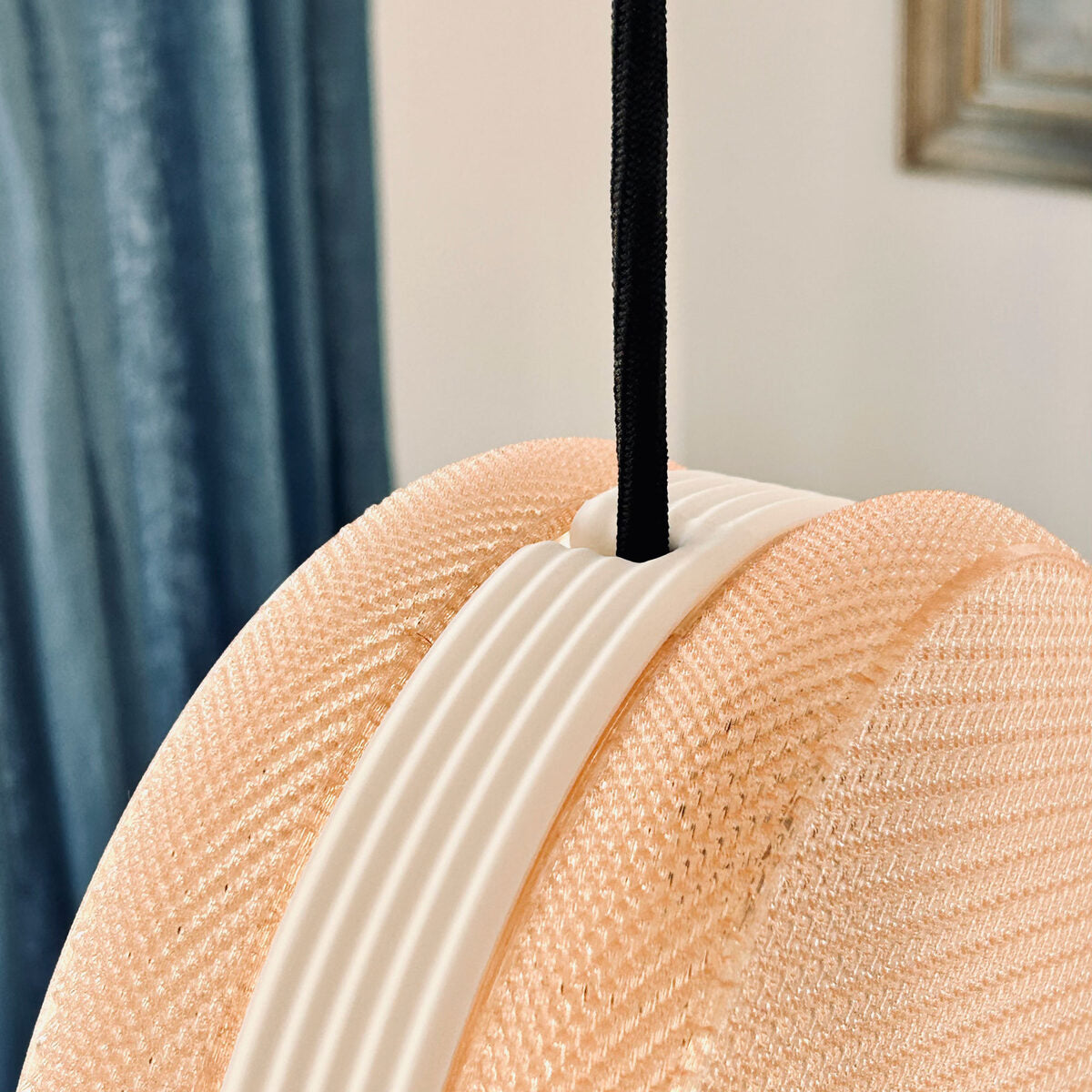 Malla Pendant Light