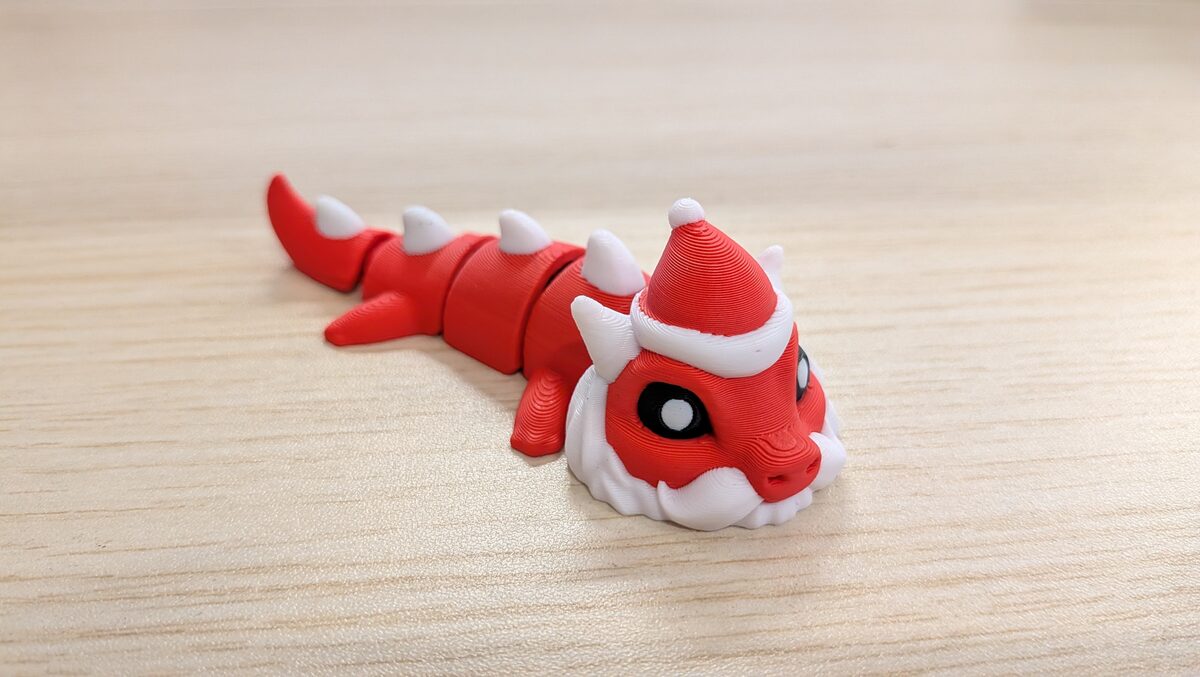 Santa Dragon - Articualted Keychain Dragon