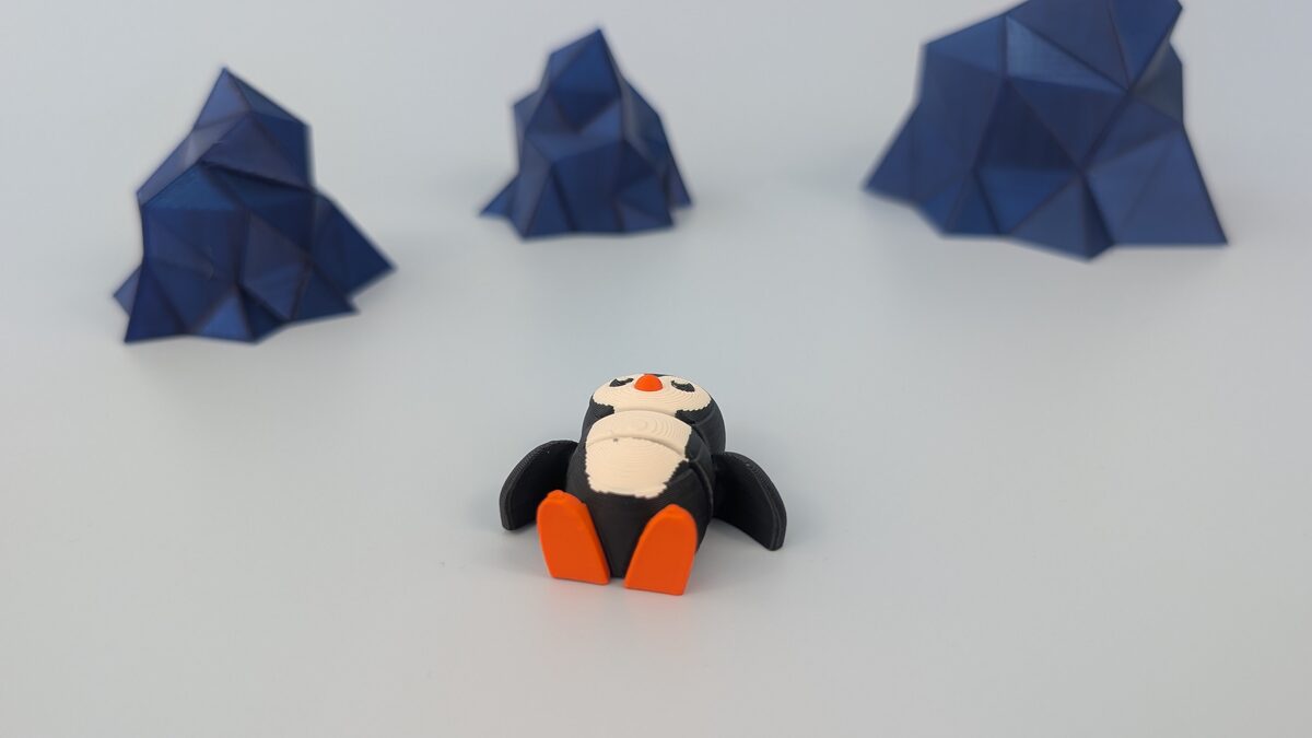 Penguin - Articulated Figure Keychain