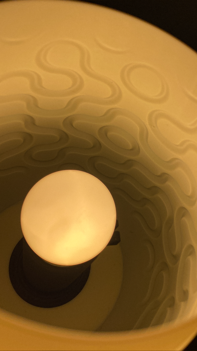 Seamless Table Lamp