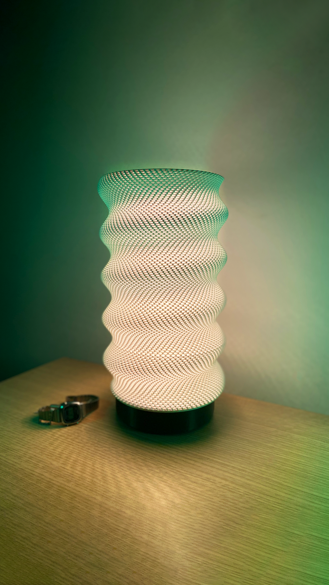 Springy Adaptive Lampshade