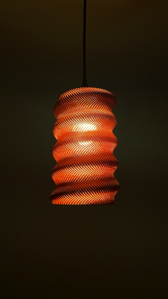 Springy Adaptive Lampshade