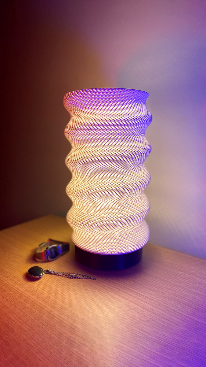 Springy Adaptive Lampshade