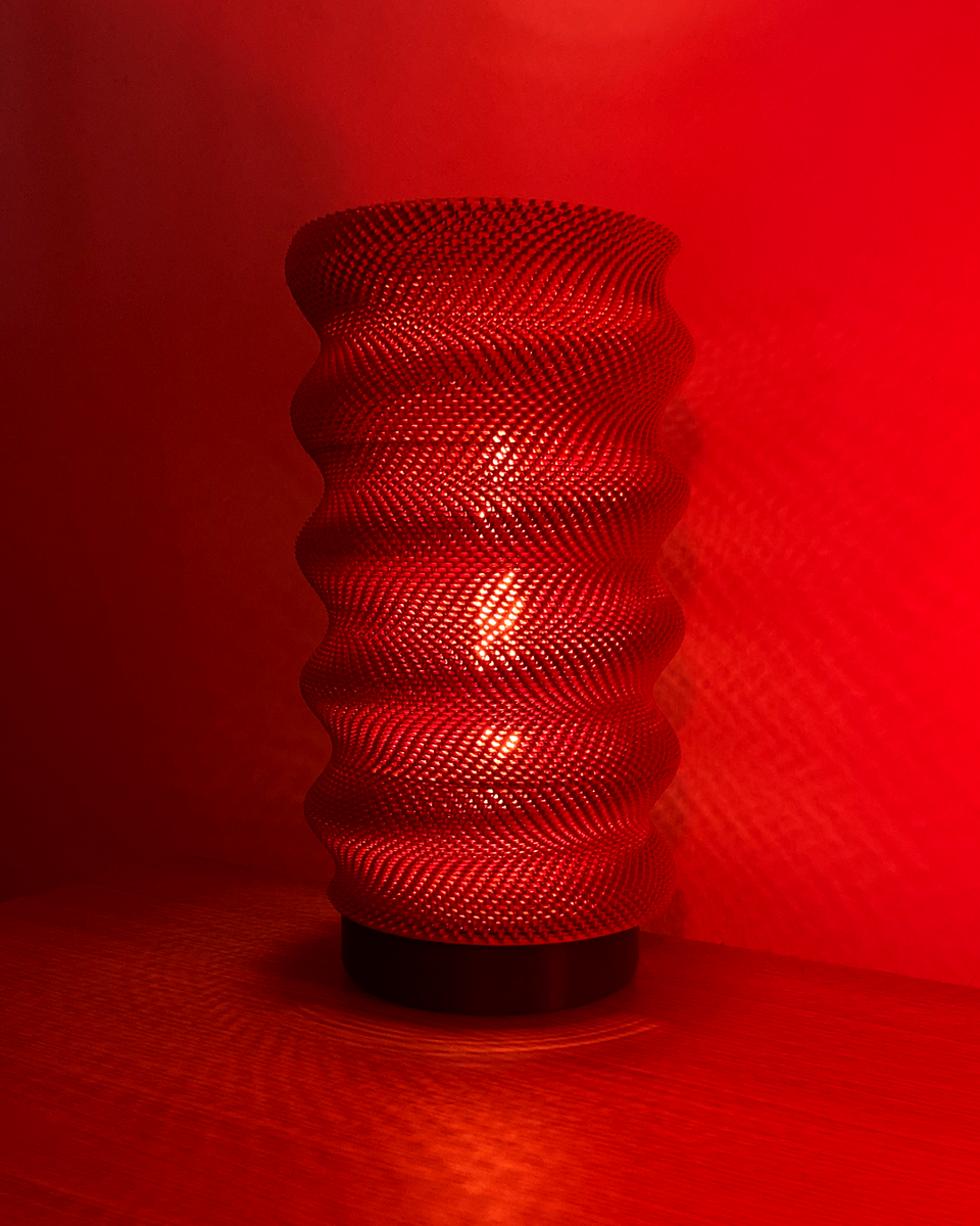 Springy Adaptive Lampshade
