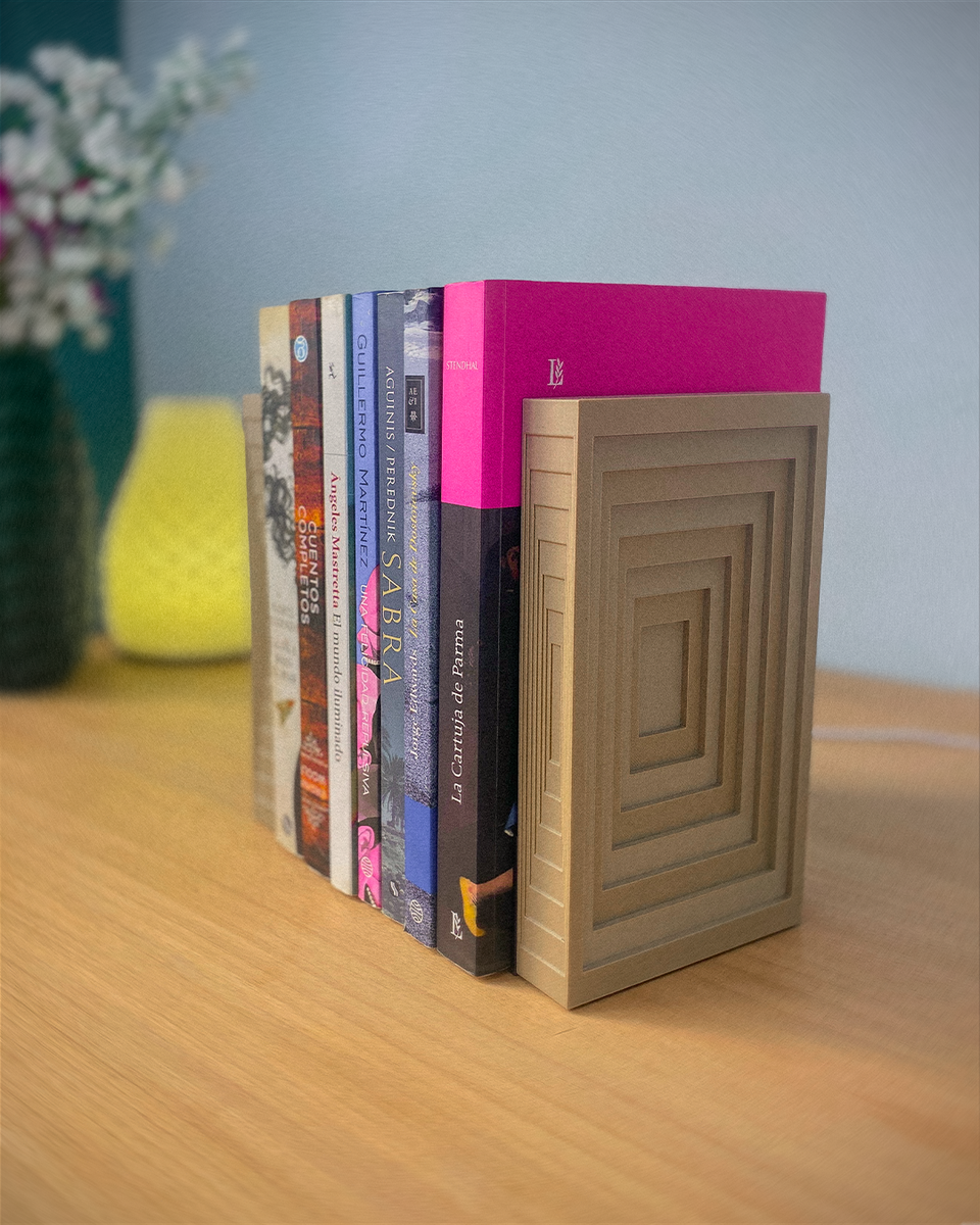 Strix Bookend