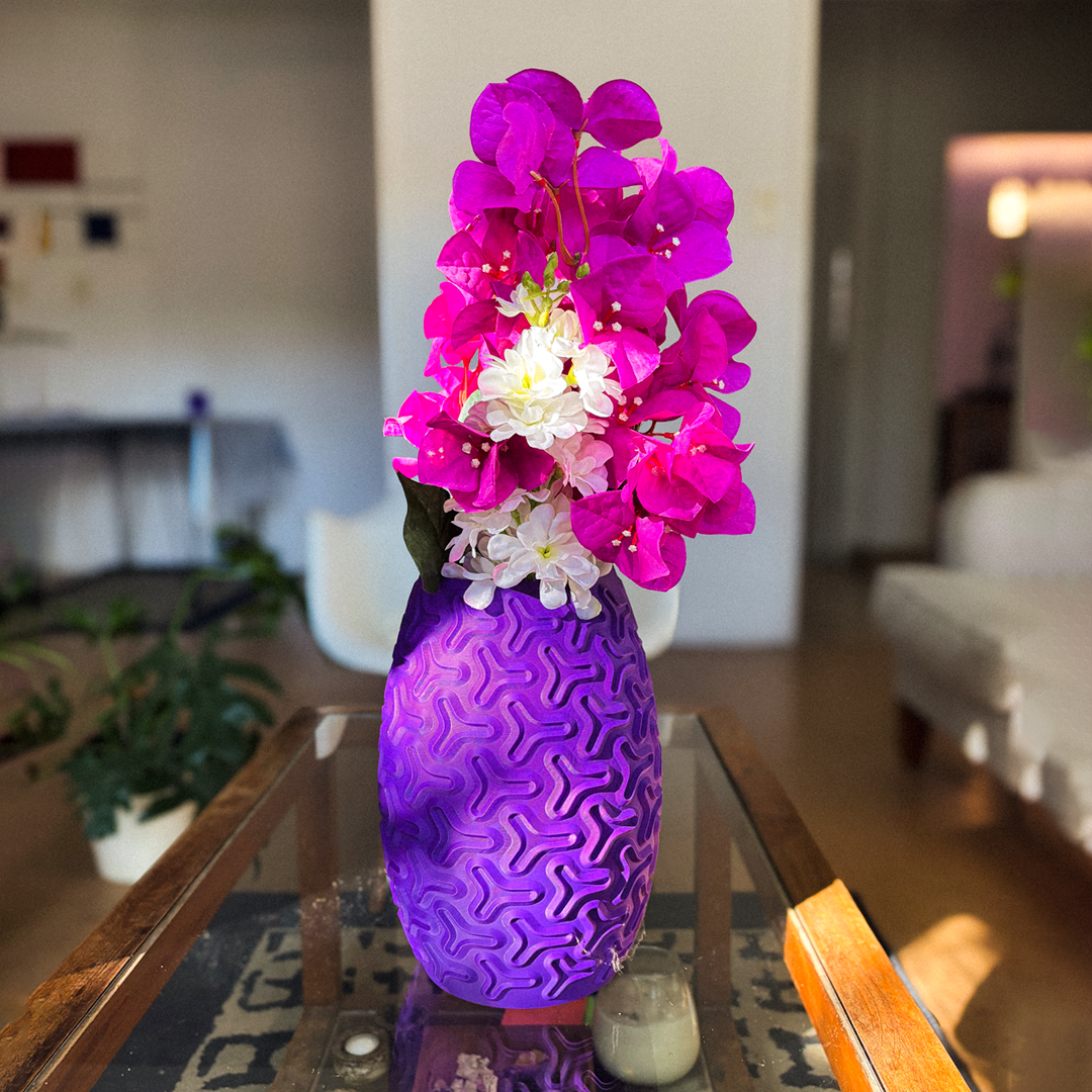 Tryfoil Flower Vase