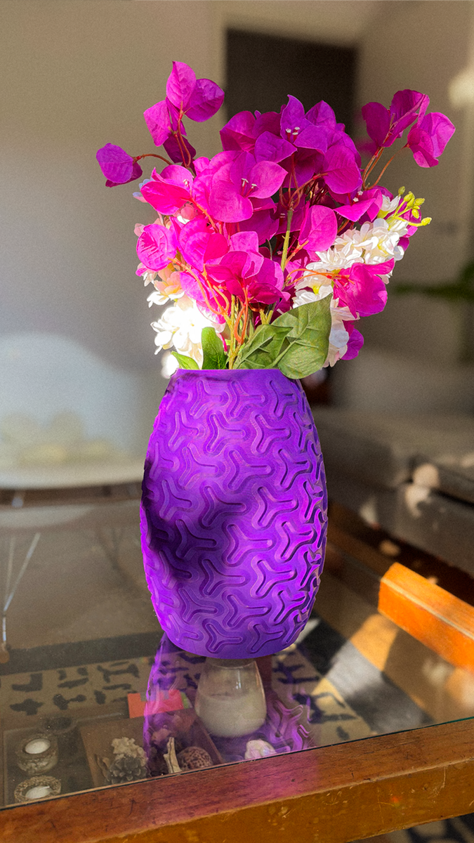 Tryfoil Flower Vase