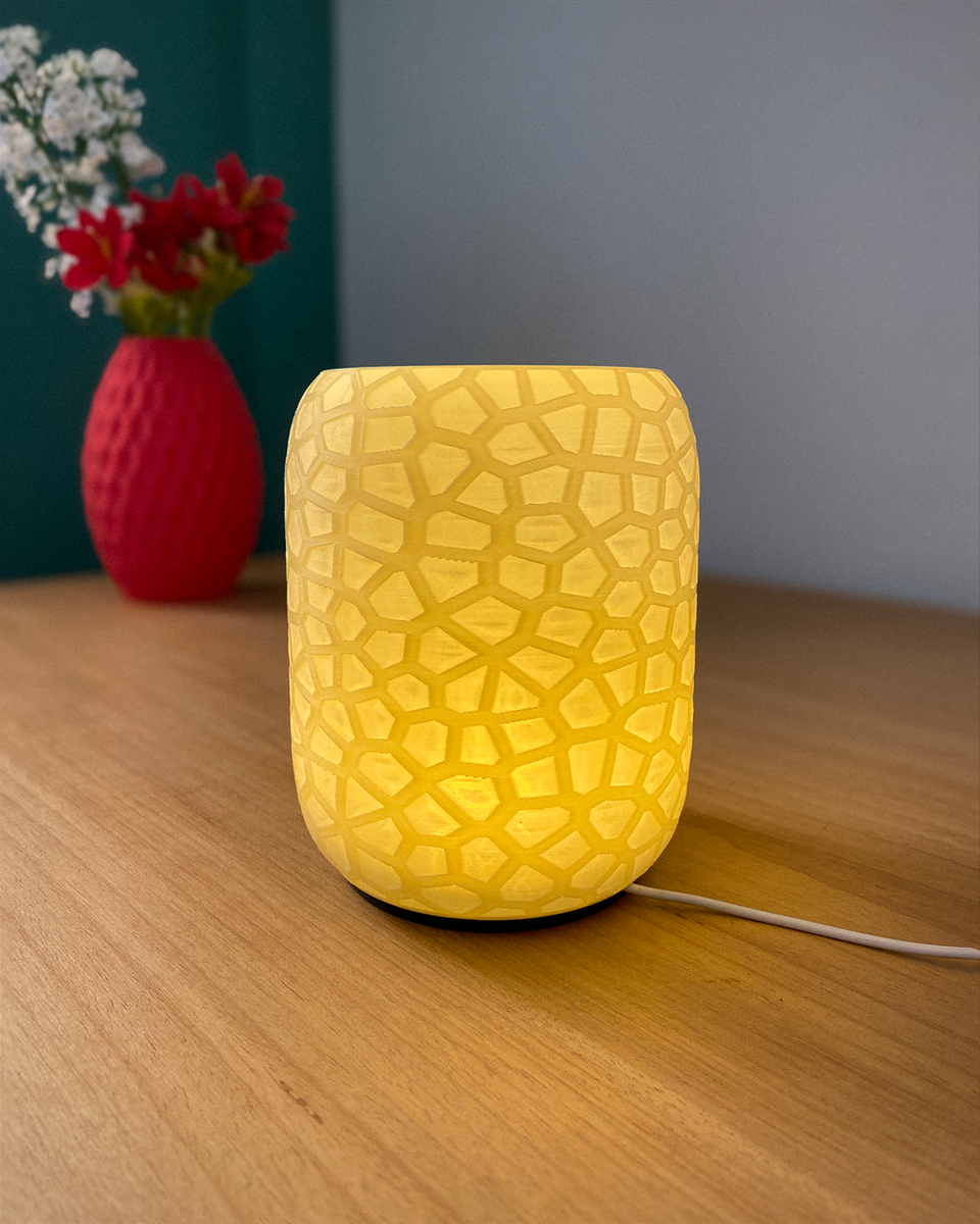 Voronoi Table Lamp