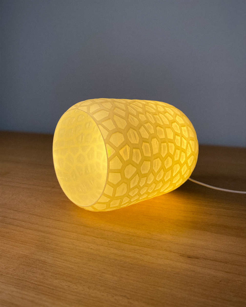 Voronoi Table Lamp