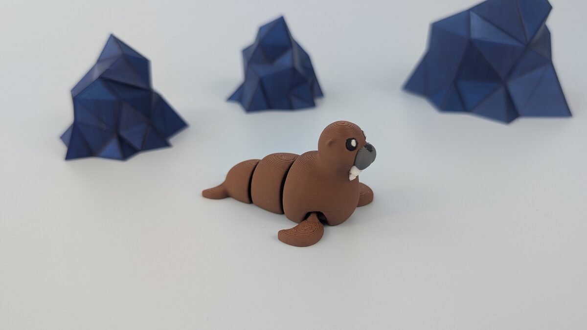 Walrus & Seal - Articulated Keychain Figure