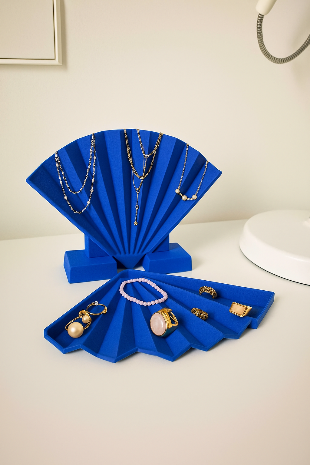 Fan Shell Jewellery Organiser Stand