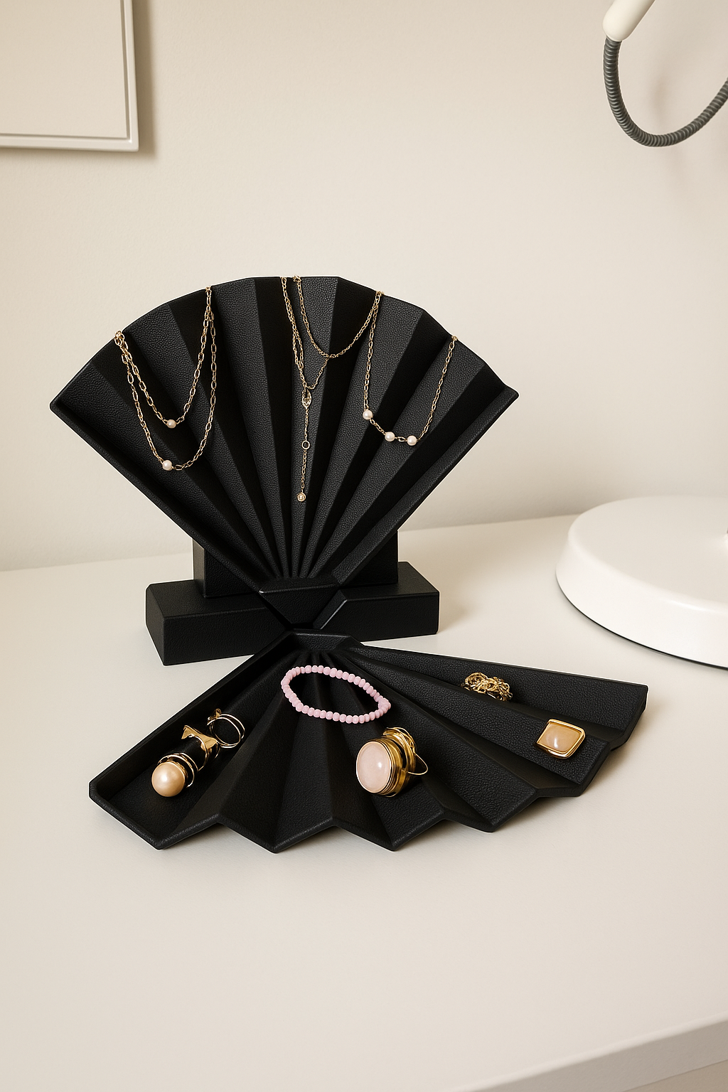 Fan Shell Jewellery Organiser Stand