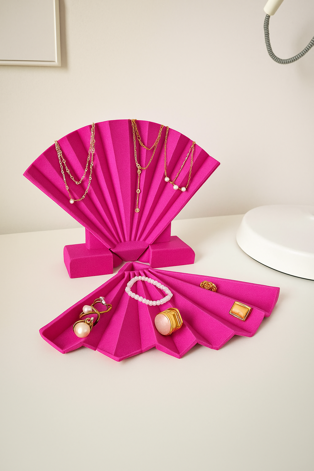 Fan Shell Jewellery Organiser Stand
