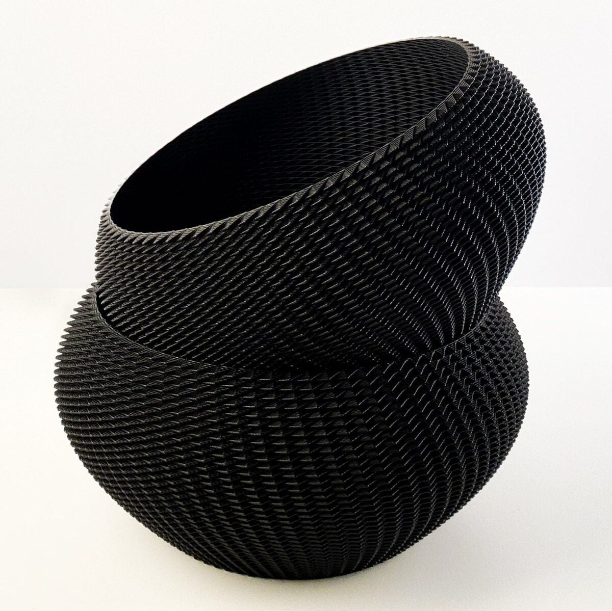 Spike Weave Fruit Bowl, 3D Printed Decorative Kitchen Bowl